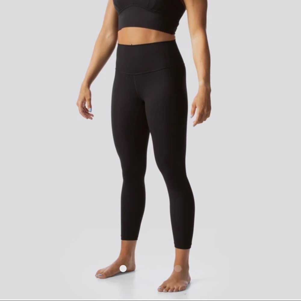 Born Primitive your go to 2.0 leggings.